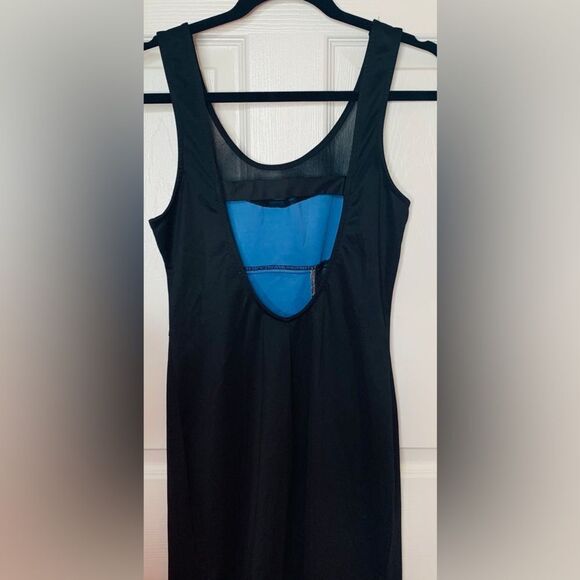 Eva Colorblock Mesh Dress - Picture 2 of 3